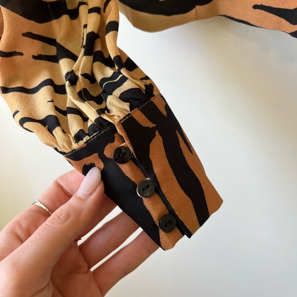 Realisation Tiger Top - Picture 6 of 8